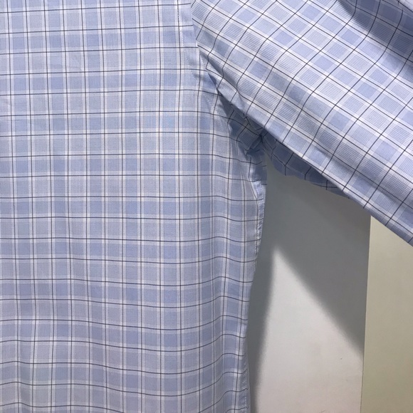 Hugo Boss button down - Picture 4 of 7